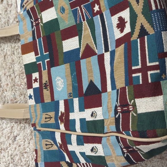 Flag Vacation Travel Purse - Picture 15 of 15